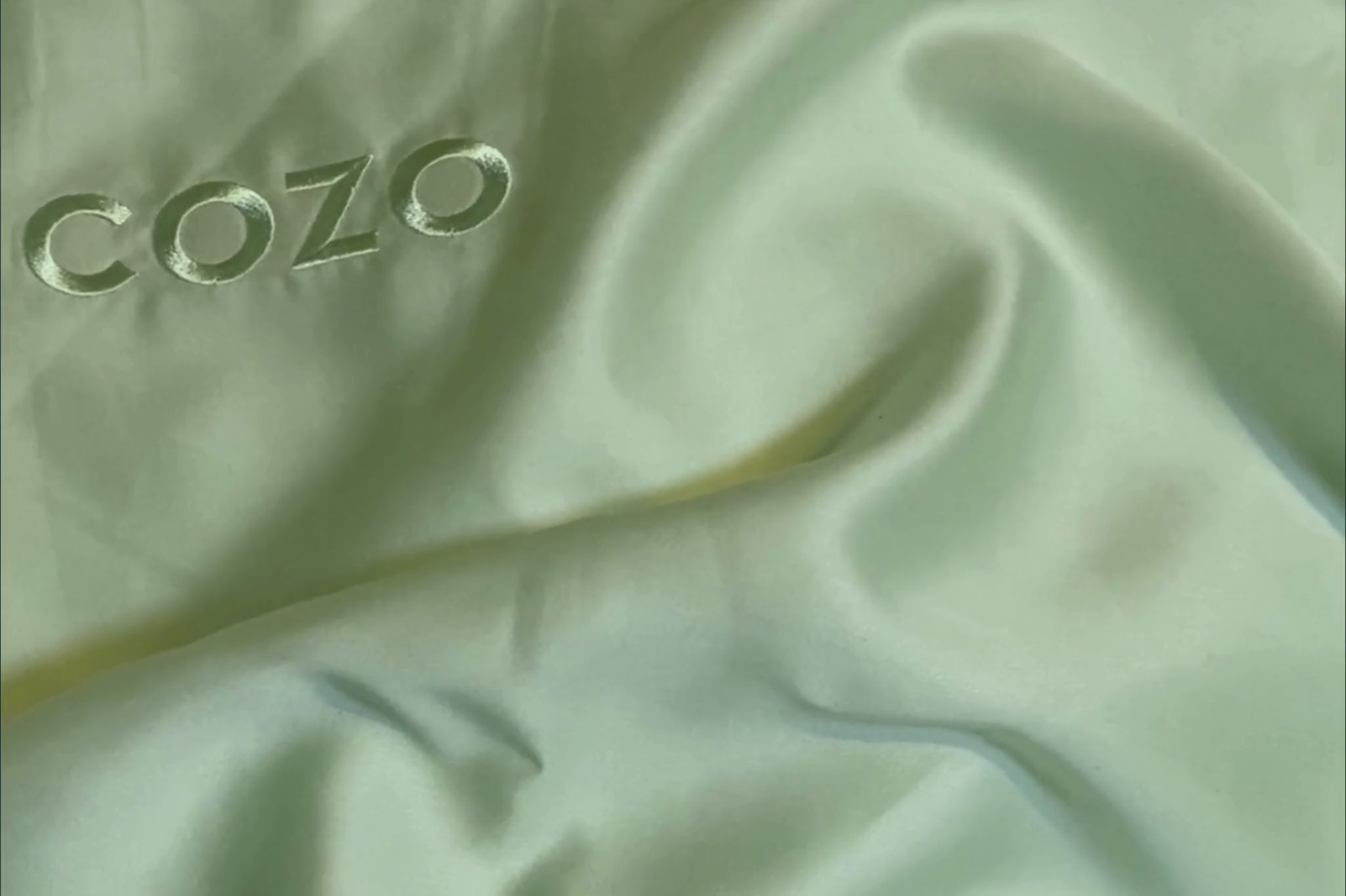 COZO Green Vegan Eucalyptus Silk Pillowcase